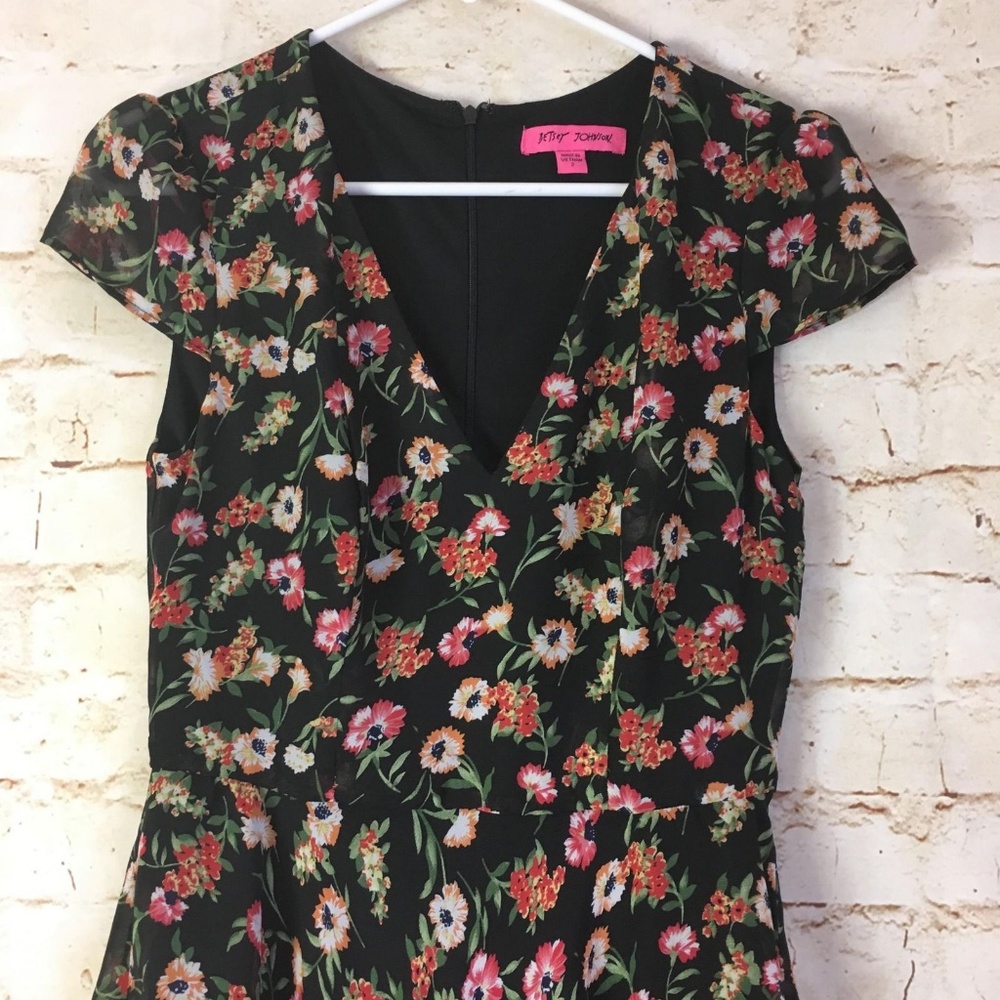 Betsey Johnson Floral Dress - Picture 2 of 8
